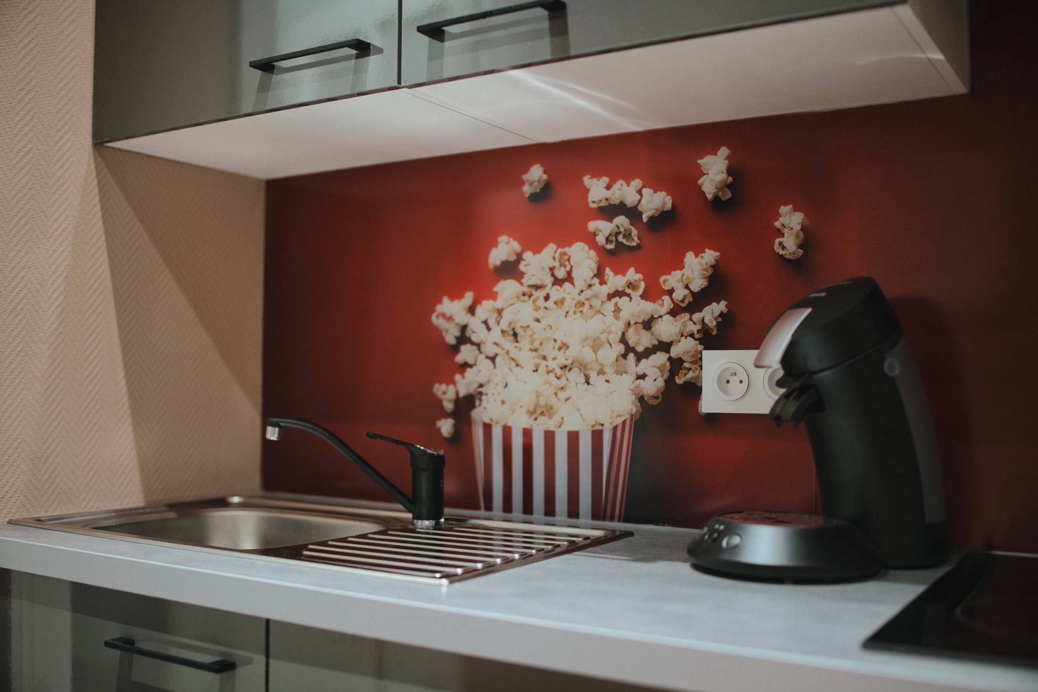 Cinéma — Kitchenette à la crédence pop-corn